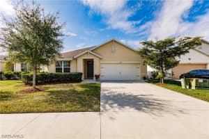 8212 Gopher Tortoise Trail, Lehigh Acres, FL 33972, Sold 04/04/22