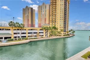 2825 Palm Beach Blvd APT 303, Fort Myers, FL 33916, Sold 04/11/22
