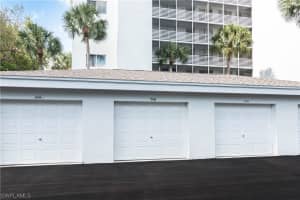 290 Naples Cove Dr, Naples, FL 34110, Sold 04/18/22