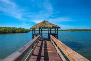 290 Naples Cove Dr, Naples, FL 34110, Sold 04/18/22
