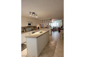 2264 Winkler Ave, Fort Myers, FL 33901, Sold 03/03/22