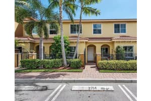 372 Lake Monterey Cir, Boynton Beach, FL 33426, Sold 10/31/22