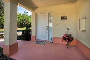 300 Diamond Cir, Naples, FL 34110, Sold 03/30/22