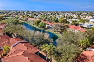 300 Diamond Cir, Naples, FL 34110, Sold 03/30/22