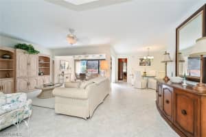 592 Beachwalk Cir, Naples, FL 34108, Sold 03/22/22