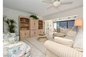 592 Beachwalk Cir, Naples, FL 34108, Sold 03/22/22