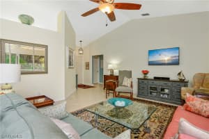 347 Emerald Bay Cir, Naples, FL 34110, Sold 05/31/22