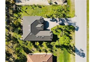 10560 Strike Ln, Bonita Springs, FL 34135, Sold 04/28/22