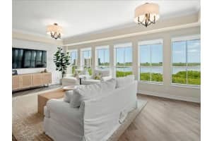 295 Grande Way, Naples, FL 34110, Sold 04/30/22