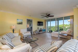 15191 Cedarwood Ln, Naples, FL 34110, Sold 06/03/22