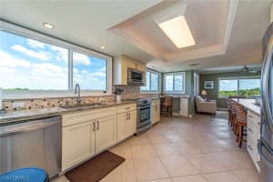 15191 Cedarwood Ln, Naples, FL 34110, Sold 06/03/22