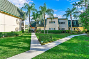 1706 Bald Eagle Dr, Naples, FL 34105, Sold 04/12/22