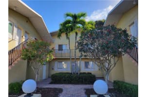 8061 Country Rd UNIT 104, Fort Myers, FL 33919, Sold 05/09/22