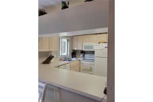 8061 Country Rd UNIT 104, Fort Myers, FL 33919, Sold 05/09/22