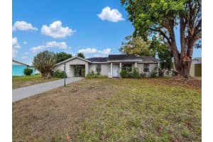1508 Medford Pl, Lehigh Acres, FL 33936, Sold 05/02/22