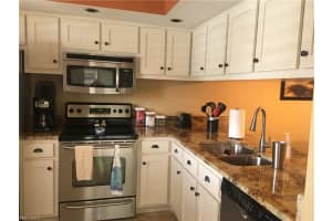 5705 Foxlake Dr APT 2, North Fort Myers, FL 33917, Sold 04/26/22