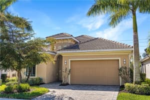 1614 Serrano Cir, Naples, FL 34105, Sold 05/03/22