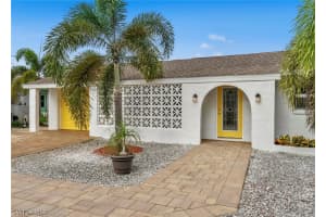 12151 Boat Shell Dr, Matlacha Isles, FL 33991, Sold 04/29/22