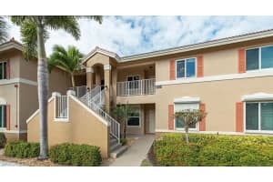 6870 Huntington Lakes Cir, Naples, FL 34119, Sold 04/07/22