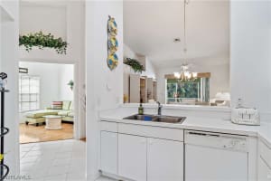5469 Whitten Dr, Naples, FL 34104, Sold 04/15/22