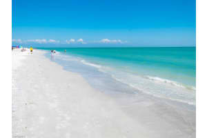 2265 W Gulf Dr, Sanibel, FL 33957, Sold 05/31/22