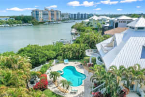 203 San Mateo Dr, Bonita Springs, FL 34134, Sold 06/27/22