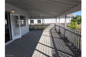 685 107th Ave N, Naples, FL 34108, Sold 04/29/22