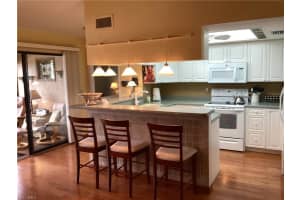 5830 Trailwinds Dr APT 822, Fort Myers, FL 33907, Sold 04/22/22