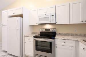 367 Dover Pl, Naples, FL 34104, Sold 05/11/22