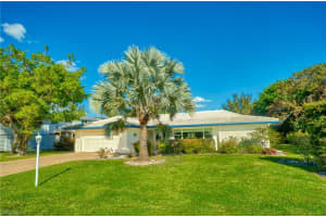 244 Palm Lake Dr, Sanibel, FL 33957, Sold 04/29/22
