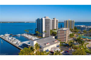 2350 W First St APT 402, Fort Myers, FL 33901, Sold 04/13/22