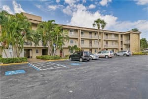 2264 Winkler Ave #213, Fort Myers, FL 33901, Sold 04/20/22