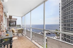 2350 W First St APT 805, Fort Myers, FL 33901, Sold 05/31/22