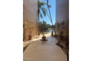 2069 W Lakeview Blvd #5, North Fort Myers, FL 33903, Sold 04/15/22
