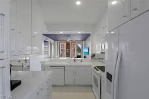 401 Bayfront Pl, Naples, FL 34102, Sold 04/15/22