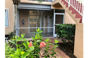 1675 Windy Pines Dr, Naples, FL 34112, Sold 05/17/22