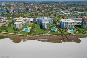 220 Seaview Ct, Marco Island, FL 34145, Sold 04/18/22