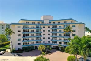 220 Seaview Ct, Marco Island, FL 34145, Sold 04/18/22