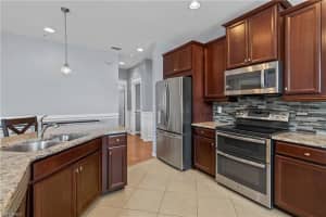 8540 Oakshade Cir UNIT 201, Fort Myers, FL 33919, Sold 04/26/22