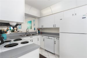 4421 Bay Beach Ln APT 632, Fort Myers Beach, FL 33931, Sold 05/02/22