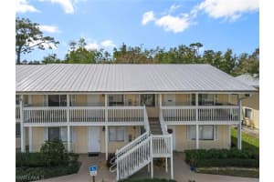 4625 Bayshore Dr, Naples, FL 34112, Sold 04/29/22