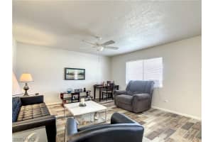 4625 Bayshore Dr, Naples, FL 34112, Sold 04/29/22