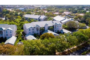28861 Bermuda Lago Ct, Bonita Springs, FL 34134, Sold 05/05/22