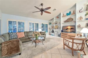 7913 Gardner Dr, Naples, FL 34109, Sold 04/20/22