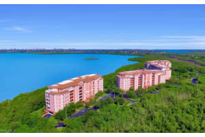 337 Vintage Bay Dr d 16, Marco Island, FL 34145, Sold 05/11/22