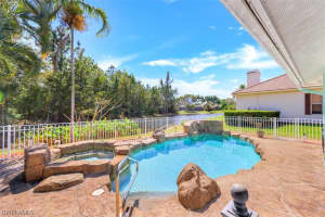 1912 Manchester Cir, Naples, FL 34109, Sold 05/24/22