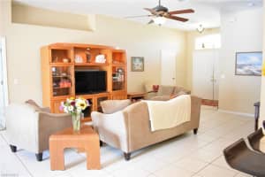 4413 Varsity Lakes Dr, Lehigh Acres, FL 33971, Sold 05/20/22