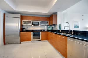 3000 Oasis Grand Blvd, Fort Myers, FL 33916, Sold 04/19/22