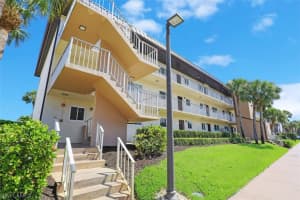 1004 Manatee Rd, Naples, FL 34114, Sold 04/14/22