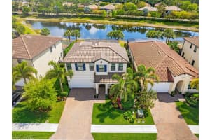 4118 Raffia Dr, Naples, FL 34119, Sold 05/12/22